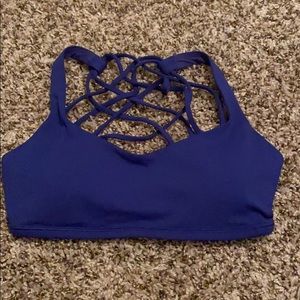 lululemon Free to Be Bra Size 6